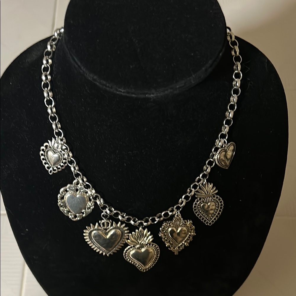 Beautiful Silver Hearts Pendant Necklace